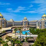 Delphin Be Grand 5*