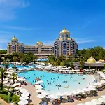 Delphin Be Grand Station touristique