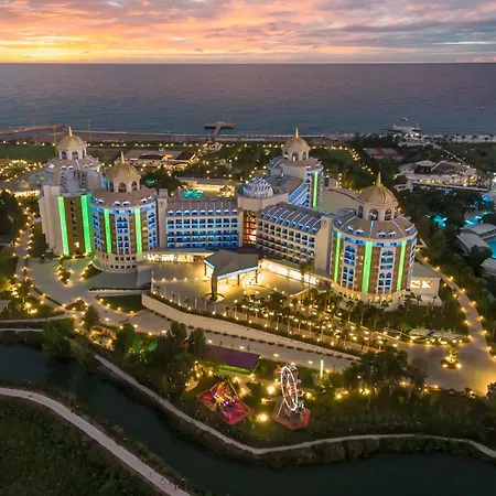 리조트 Delphin Be Grand 5*