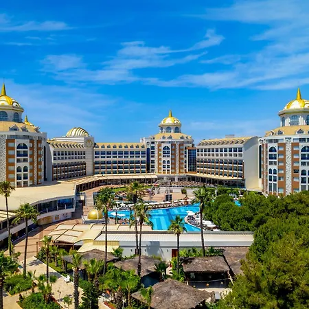 Delphin Be Grand 5*