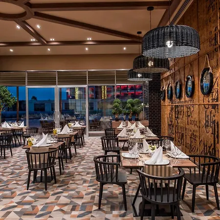 Delphin Be Grand Complex 5*