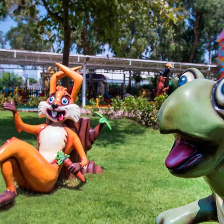 Delphin Be Grand Complex