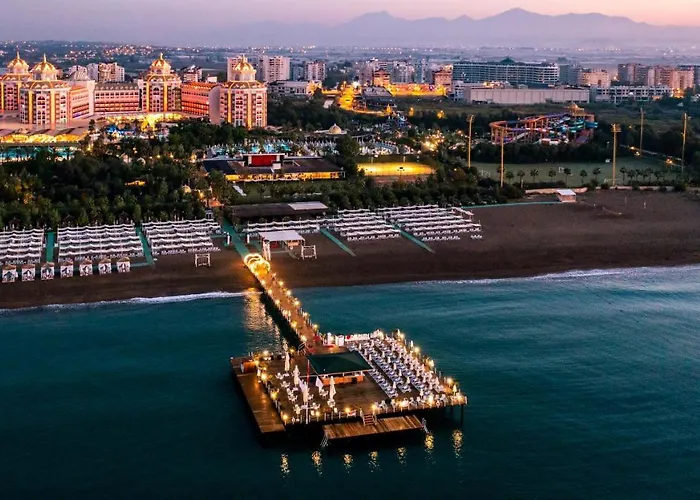 Delphin Be Grand אתר נופש