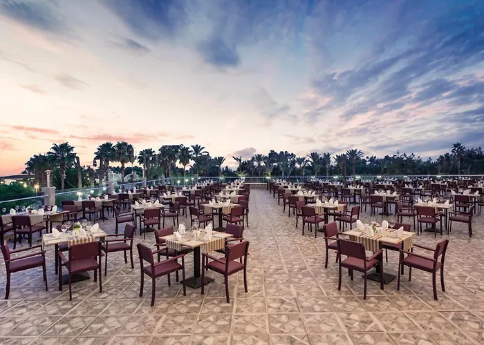 Delphin Be Grand אתר נופש 5*