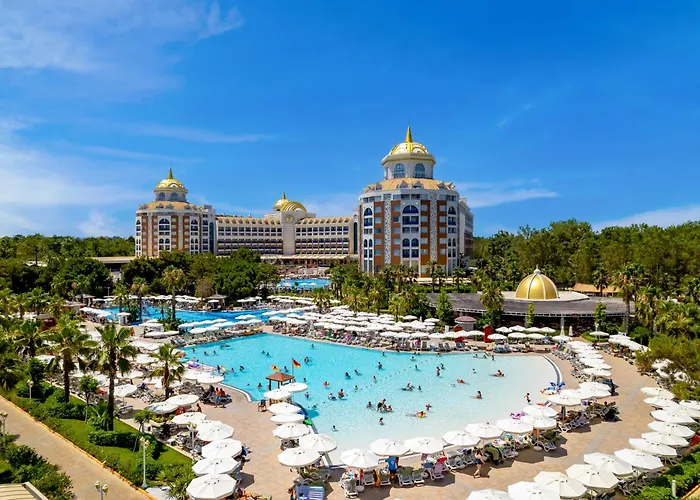 Delphin Be Grand אתר נופש