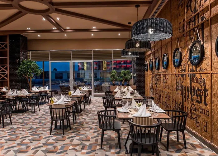 Delphin Be Grand אתר נופש 5*