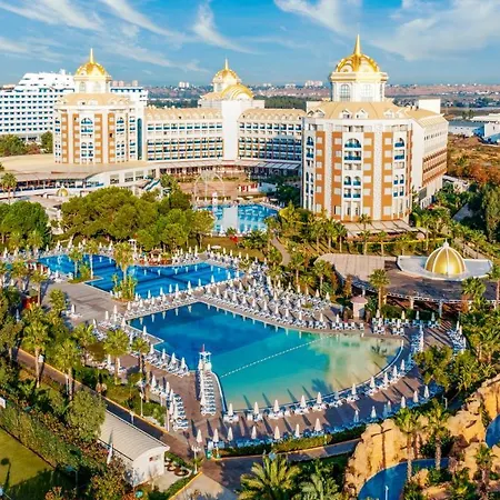 Delphin Be Grand