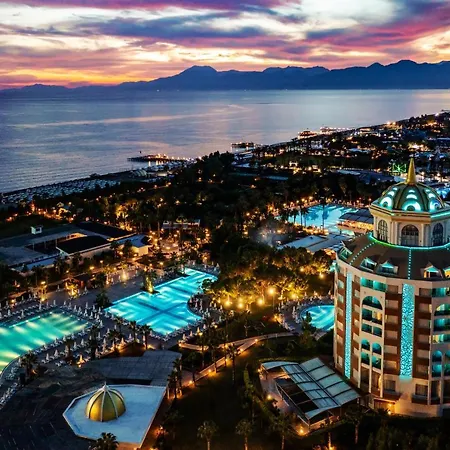 Üdülőközpont Delphin Be Grand Antalya