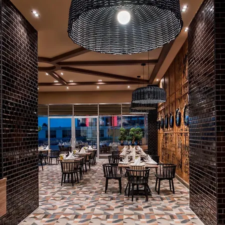 Resort Delphin Be Grand