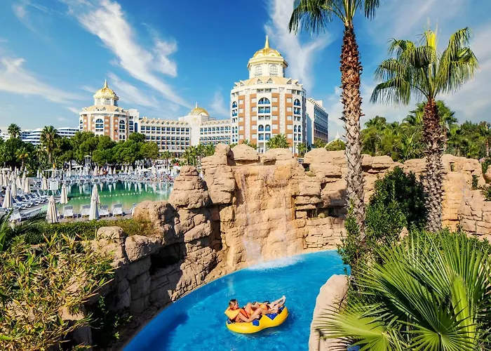Delphin Be Grand Complex 5*